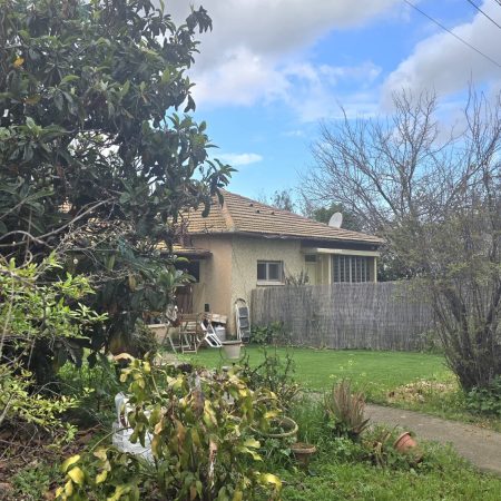 1afbfbba-21ac-44ab-9912-2b5055dec0f8